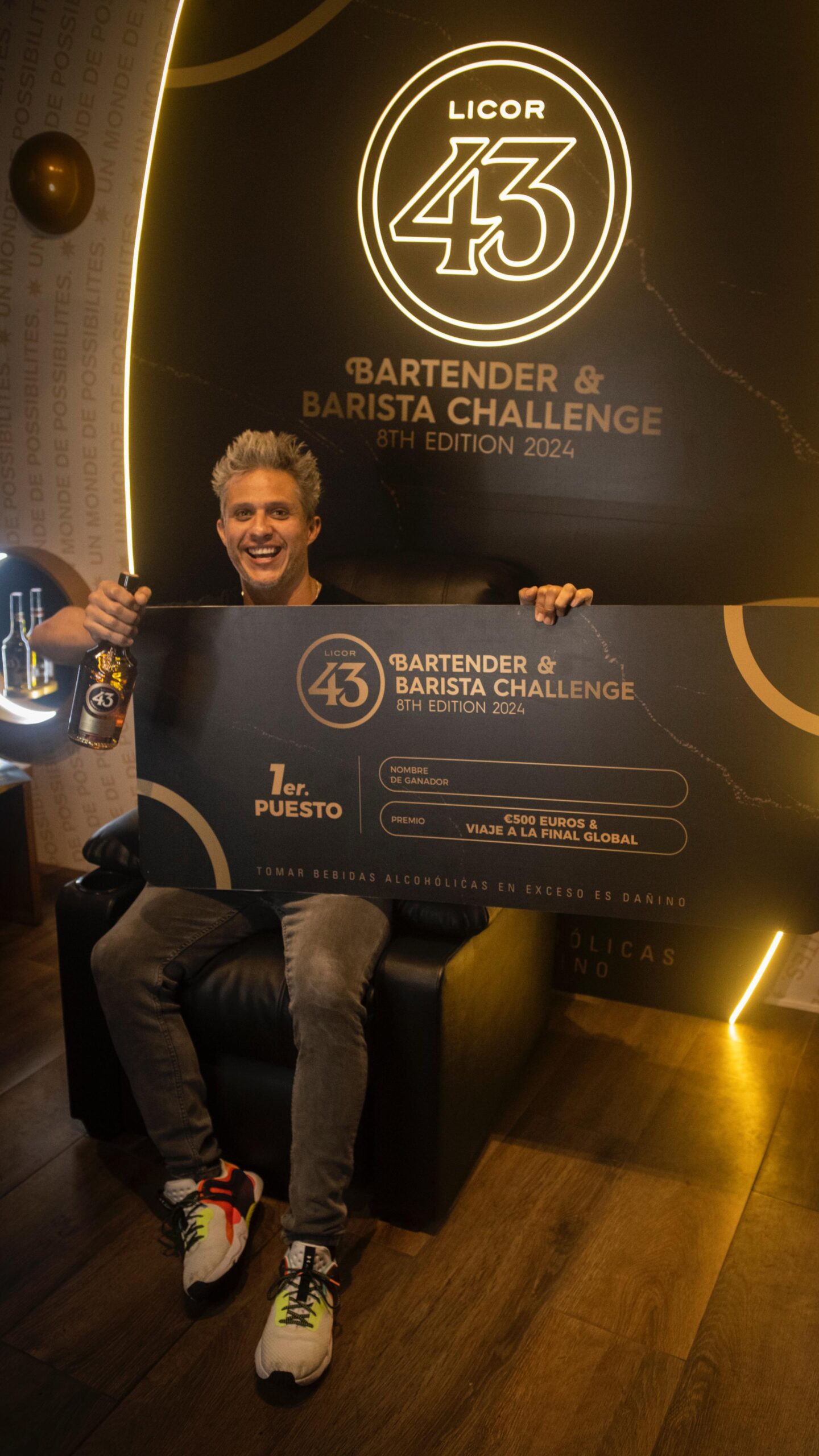 Juan Pablo Poblet ganador del Bartenders & Baristas Challenge Perú